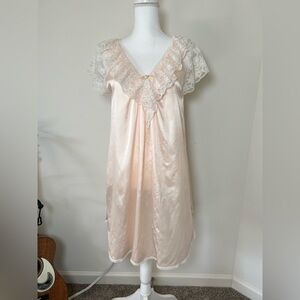 Lily of France Vintage 80-90s Pink Lace Nightgown Slip Soft Girl Ruffle 🌸
